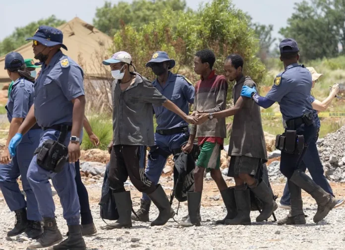 Muertes de mineros irregulares en Nigeria.