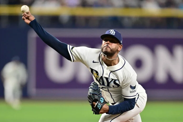 Freddy Peralta brilla con los Rays.