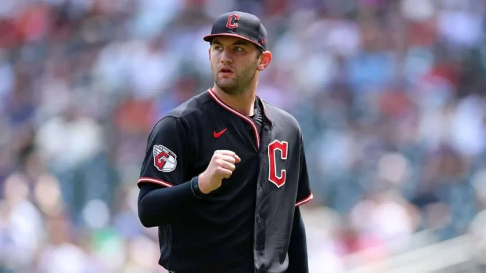 Gavin Williams lanza en Juego 5 decisivo