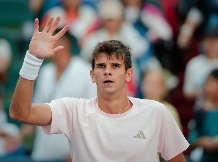 Rafa Jódar avanza a cuartos en Shanghái.