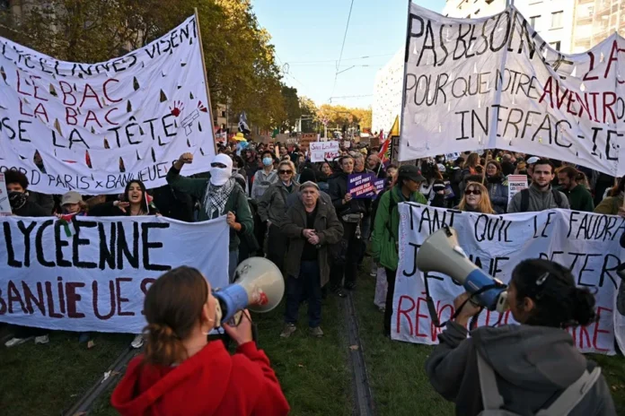 Manifestación en París con fuerte seguridad.