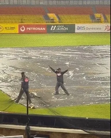 Lluvias posponen partido Estrellas vs Águilas
