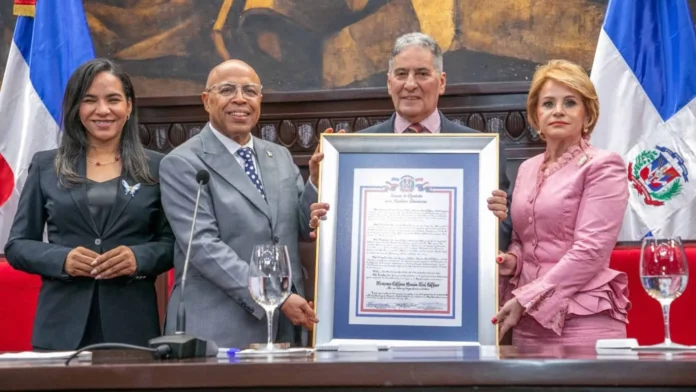 Reconocimiento a artistas dominicanos en Diputados.