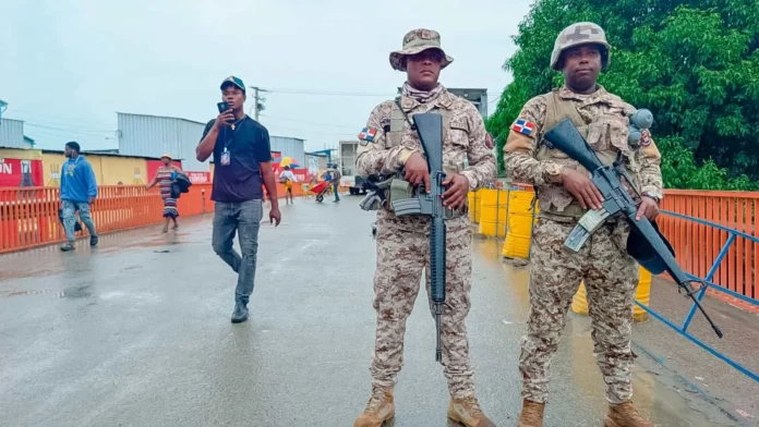 Despliegue militar en frontera con Haití.