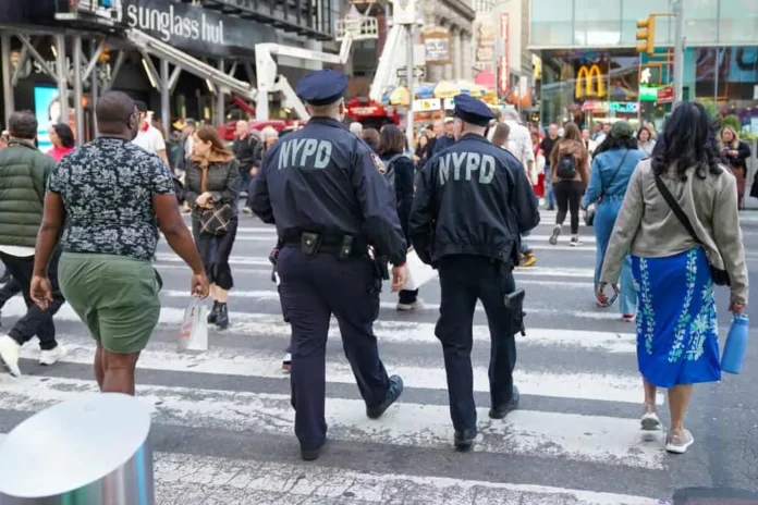 Revisión del uso de la fuerza policial.