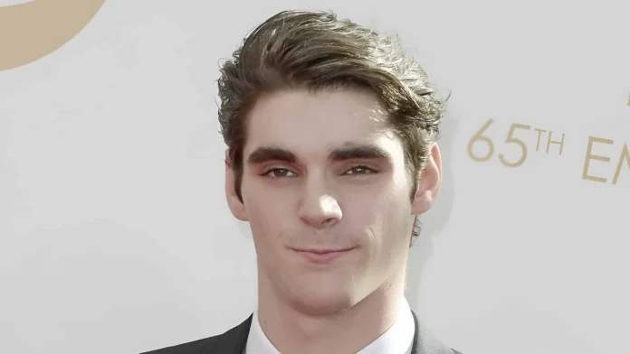 Fallece RJ Mitte, actor de 
