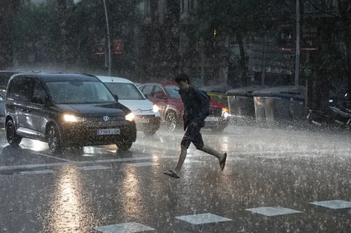 Alerta roja por granizo en Santiago.