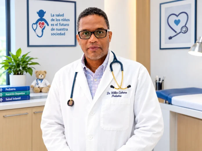 Pediatra Wilkin Cabrera en charla sobre salud.